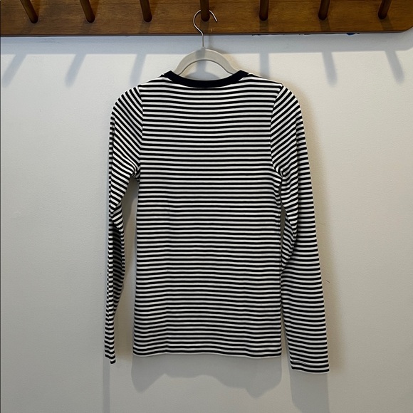 NWT JCrew Navy and White Stripe Perfect-Fit Long-Sleeve T-shirt -- Size Medium - Picture 4 of 4